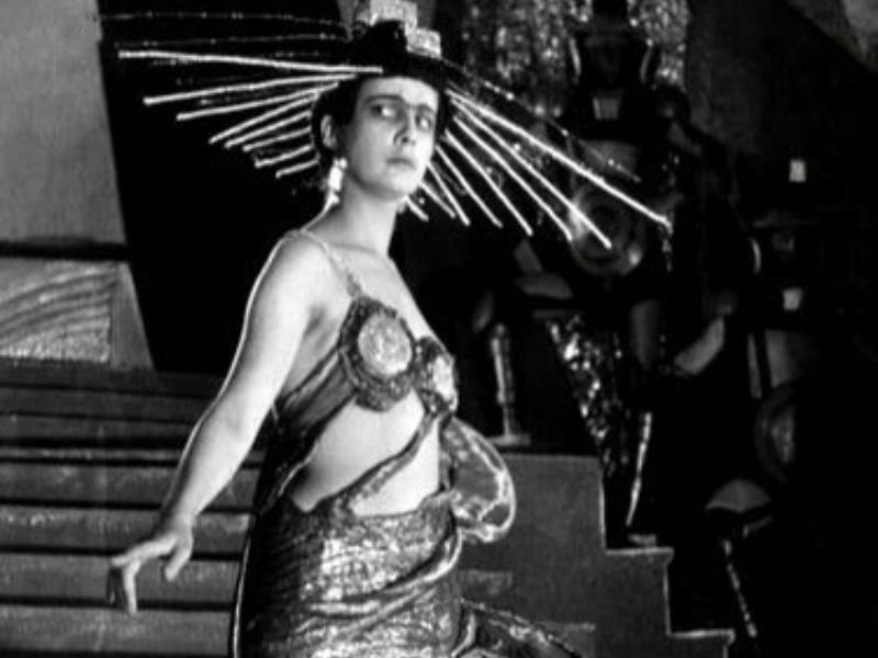 Silent Movie Mondays: Aelita Queen of Mars at Paramount Theatre Seattle